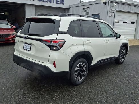 New 2026 Subaru Forester Premium AWD/4WD image 9