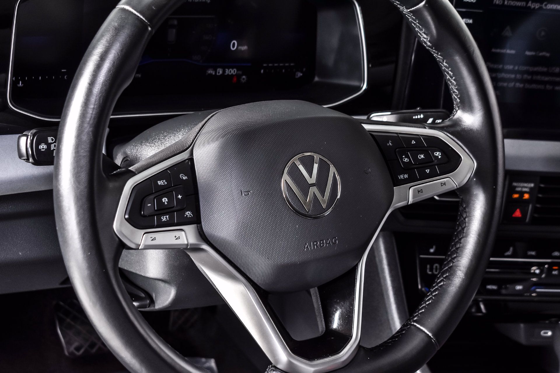 Used 2025 Volkswagen Jetta SE FWD image 16