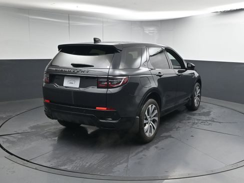 Certified 2025 Land Rover Discovery Sport Dynamic SE image 23