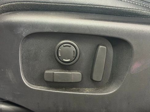 Used 2020 Land Rover Range Rover Evoque SE image 30