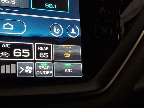 Used 2025 Subaru Ascent Bronze Edition image 27