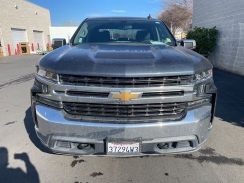 Used 2020 Chevrolet Silverado 1500 LT image 2