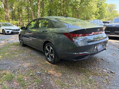 Certified 2023 Hyundai Elantra SEL w/ Convenience Package FWD image 4