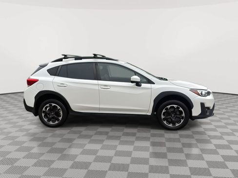 Used 2022 Subaru Crosstrek 2.0i Premium w/ Moonroof Package AWD/4WD image 4