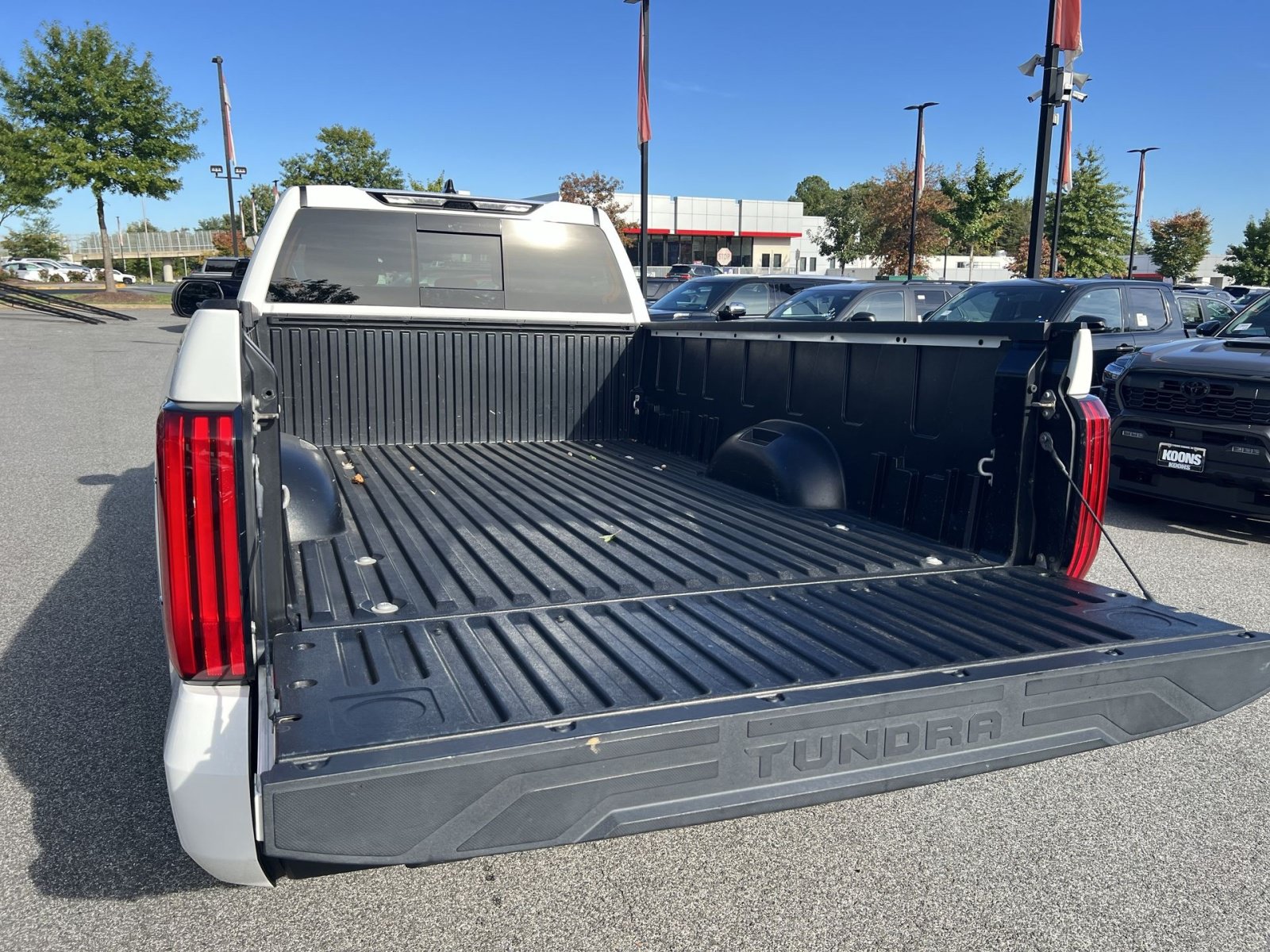 Used 2023 Toyota Tundra SR AWD/4WD image 26
