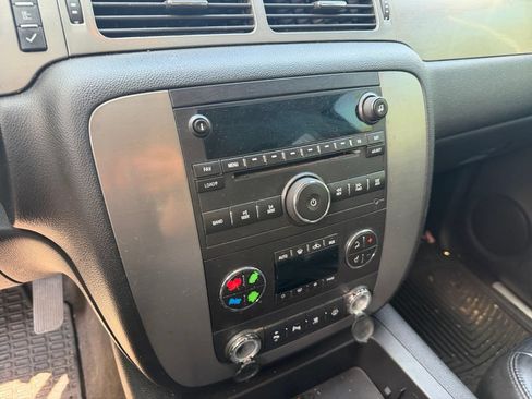 Used 2008 Chevrolet Tahoe LT w/ LT Preferred Equipment Group AWD/4WD image 19