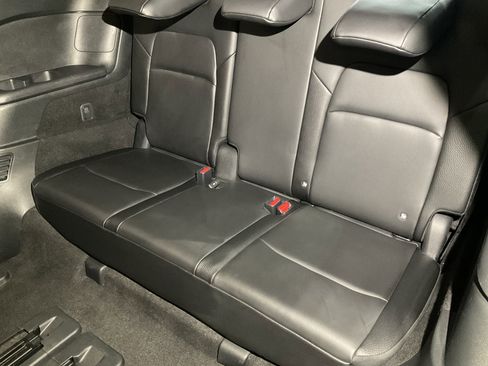 Used 2025 Nissan Pathfinder SL image 43