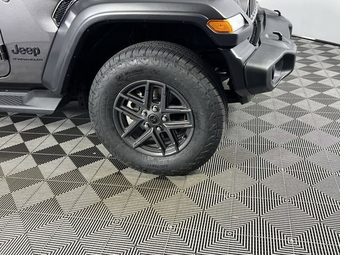 Certified 2024 Jeep Wrangler Sport S image 11