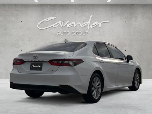 Used 2022 Toyota Camry LE image 16