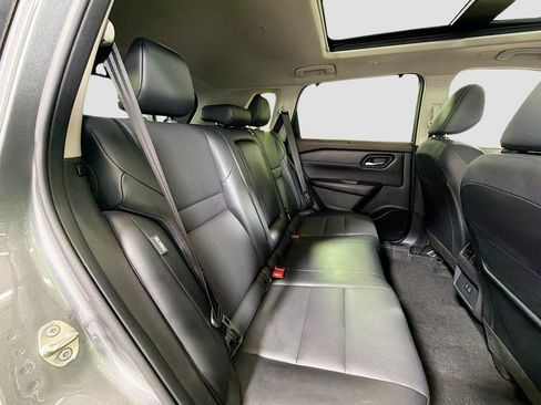 Used 2023 Nissan Rogue SV w/ SV Premium B Package AWD/4WD image 28