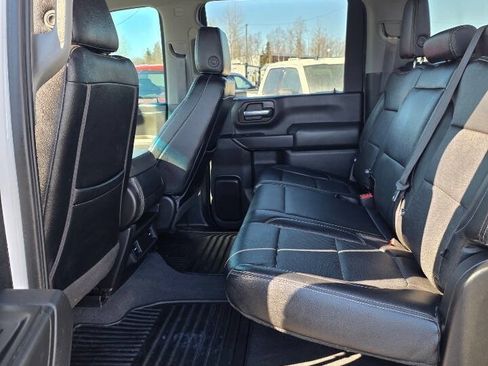 Used 2021 Chevrolet Silverado 2500 LT AWD/4WD image 11