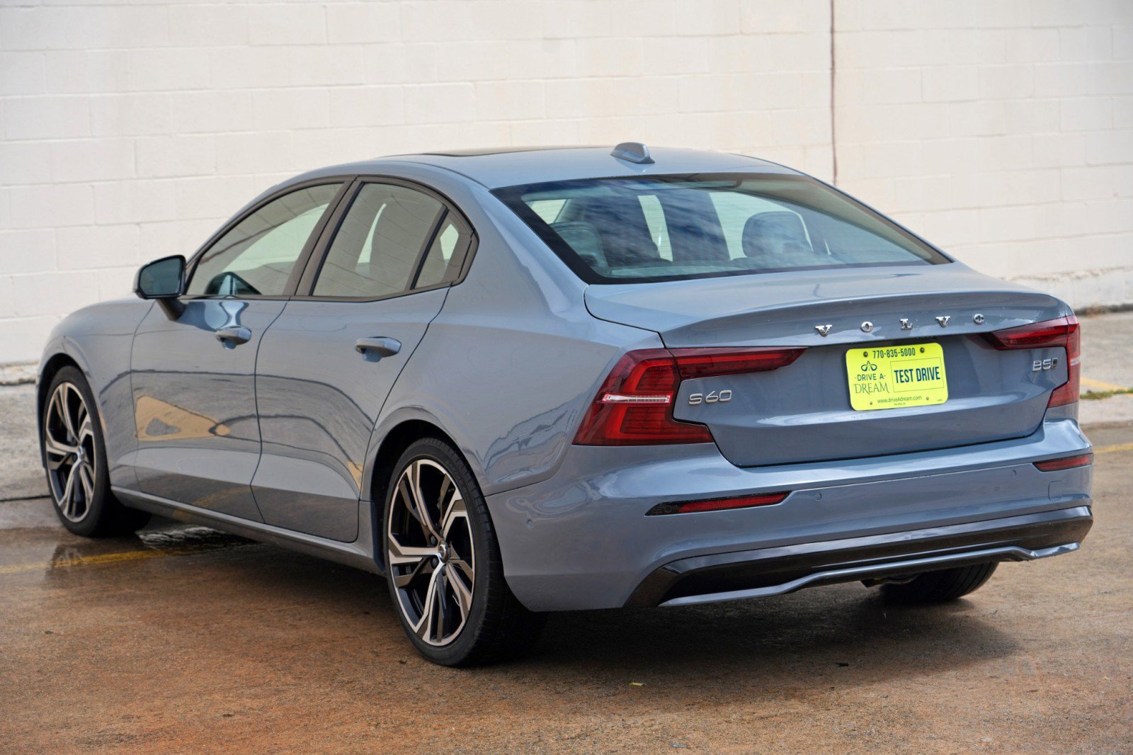 Used 2024 Volvo S60 B5 Plus AWD/4WD image 49