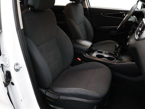 Used 2017 Kia Sorento AWD image 14