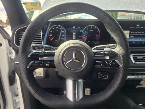 New 2026 Mercedes-Benz GLS 450 4MATIC image 14