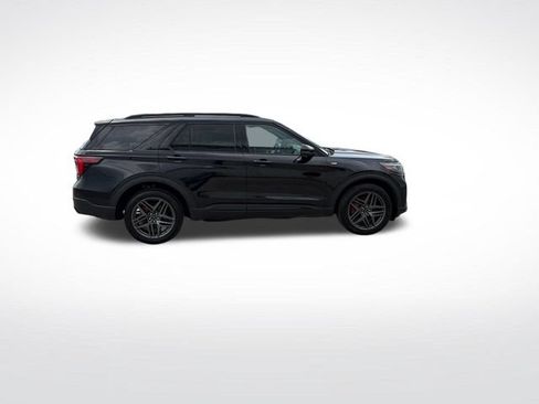 Used 2025 Ford Explorer ST-Line w/ ST-Line Street Pack AWD/4WD image 6