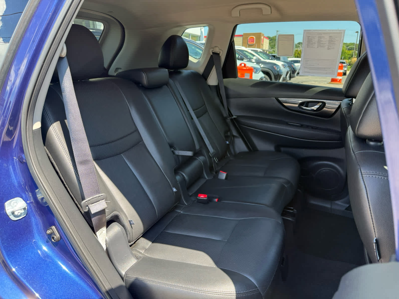 Used 2020 Nissan Rogue SL AWD/4WD image 12