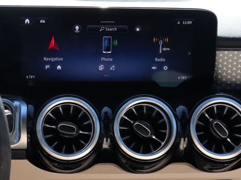 Certified 2025 Mercedes-Benz GLB 250 image 14