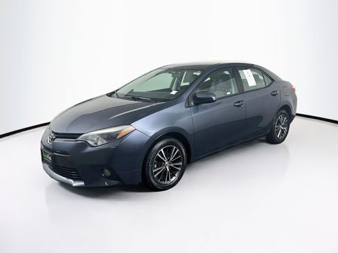 Used 2016 Toyota Corolla LE FWD image 3