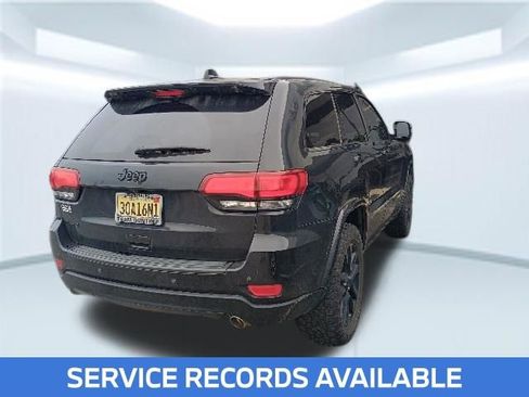 Used 2020 Jeep Grand Cherokee Altitude AWD/4WD image 3