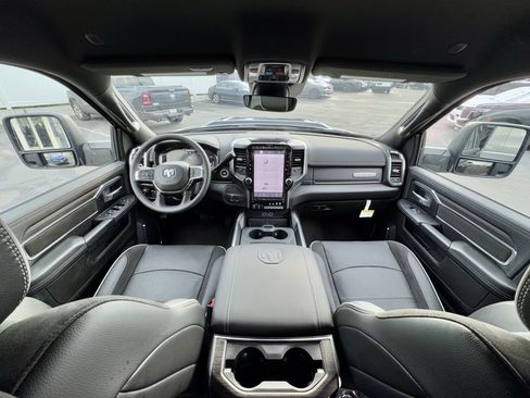 Used 2025 RAM 2500 Laramie w/ Night Edition image 10