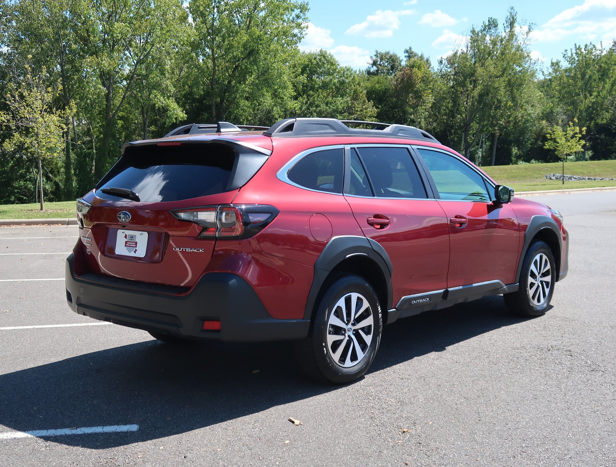 Certified 2025 Subaru Outback Premium AWD/4WD image 8