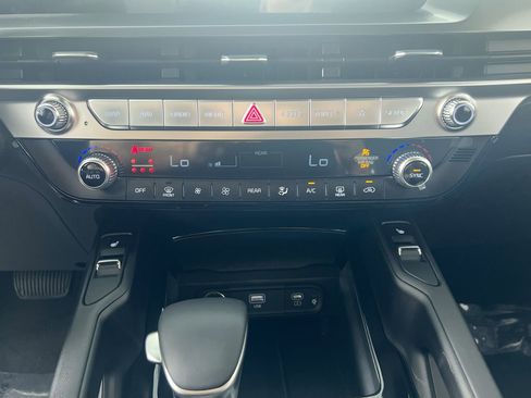 New 2025 Kia Telluride S image 25