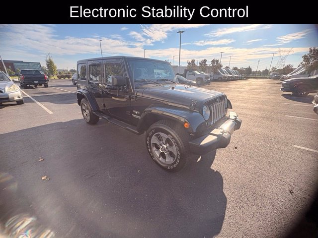 Used 2017 Jeep Wrangler Unlimited Sahara w/ Dual Top Group AWD/4WD image 3