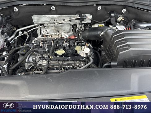 Used 2025 Volkswagen Atlas SE AWD/4WD image 18