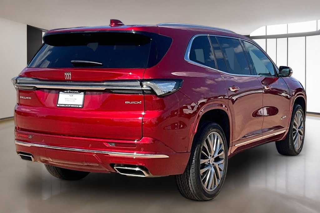 Used 2025 Buick Enclave Avenir w/ Super Cruise Package FWD image 2