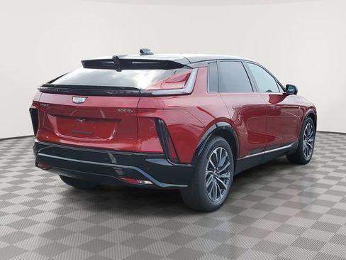 New 2025 Cadillac Lyriq Sport w/ LPO, Floor Liner Package AWD/4WD image 6