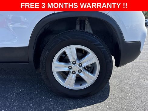 Used 2017 Chevrolet Trax LS AWD/4WD image 33