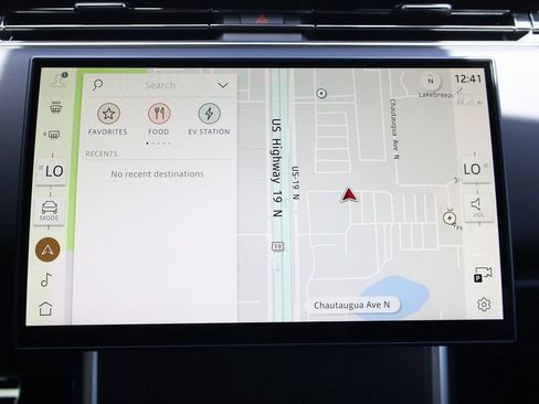 New 2025 Land Rover Range Rover SE image 25