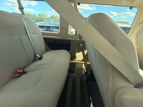 Used 2012 Ford E-350 and Econoline 350 XLT image 13
