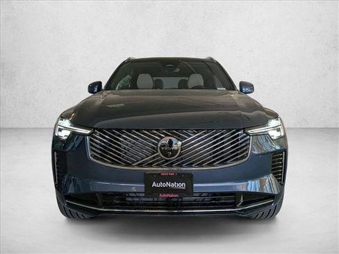 New 2026 Volvo XC90 B6 Plus w/ Protection Package Premier image 7