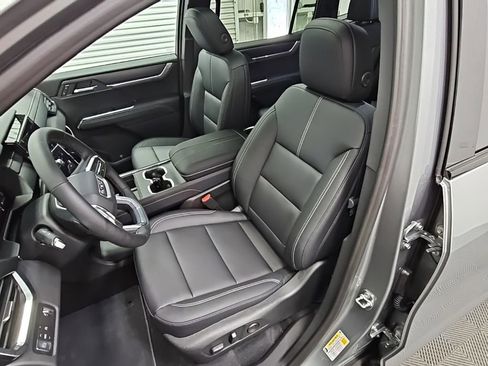 New 2026 GMC Acadia Elevation w/ Black Edition image 28