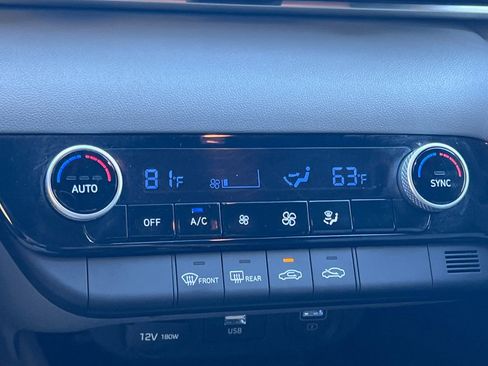 Used 2023 Hyundai Elantra SEL w/ Cargo Package image 22