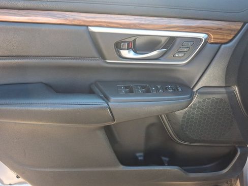 Used 2019 Honda CR-V Touring image 12
