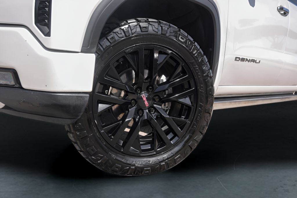 Used 2022 GMC Sierra 1500 Denali AWD/4WD image 4