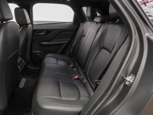 Used 2019 Jaguar F-PACE Premium image 36