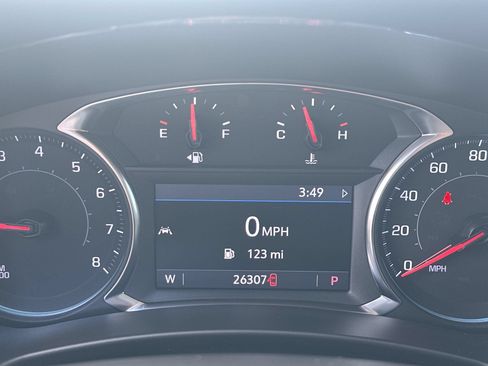 Used 2024 Chevrolet Equinox RS FWD image 24