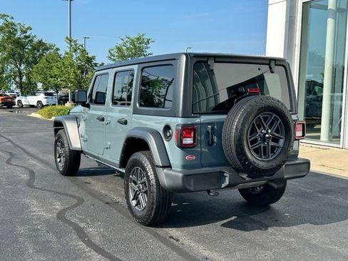 Used 2024 Jeep Wrangler Unlimited Sport AWD/4WD image 6