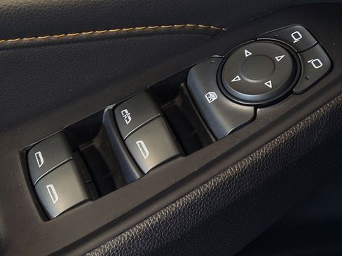 Used 2019 Chevrolet Traverse LT FWD image 27