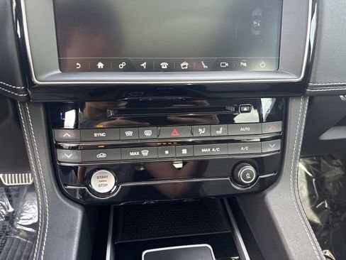 Used 2018 Jaguar F-PACE R-Sport AWD/4WD image 26