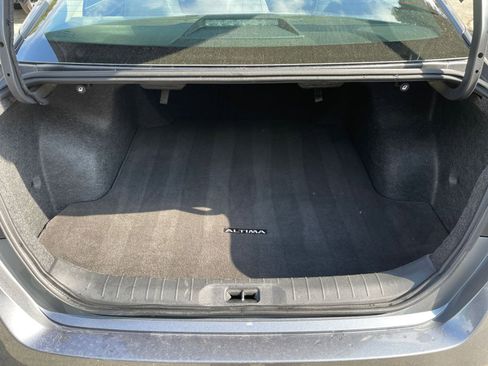 Used 2025 Nissan Altima 2.5 SV image 27