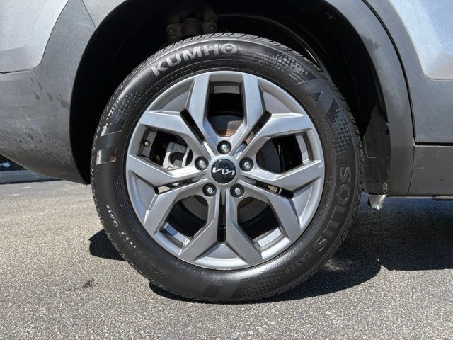Used 2024 Kia Seltos LX AWD/4WD image 15