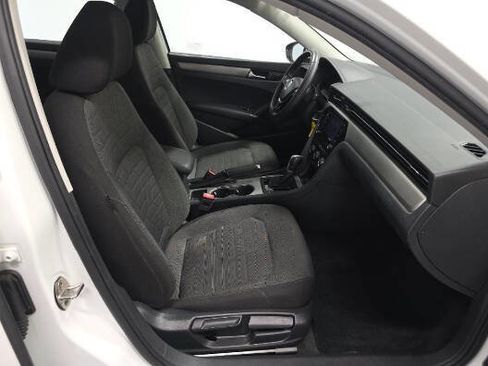 Used 2021 Volkswagen Passat 2.0T S image 6