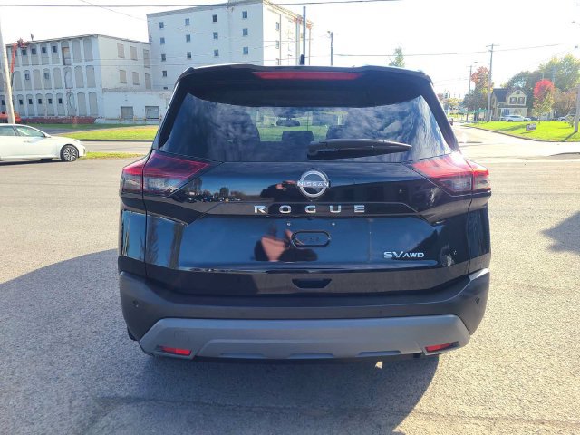Used 2023 Nissan Rogue SV AWD/4WD image 9
