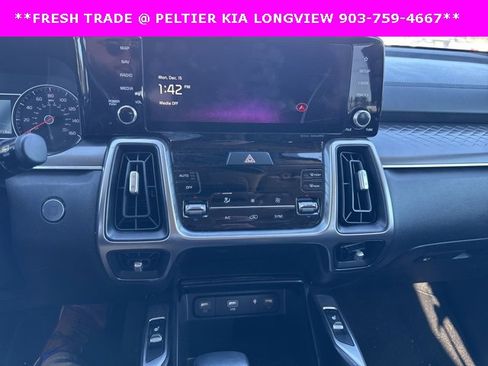 Certified 2023 Kia Sorento S w/ Panoramic Sunroof Package image 13