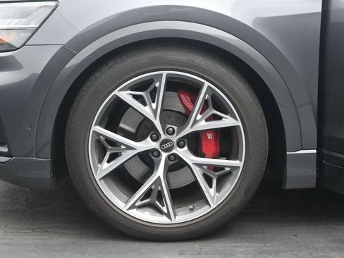 Used 2023 Audi SQ8 Prestige AWD/4WD image 30
