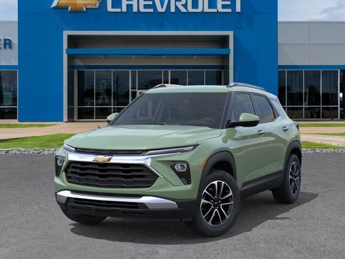 New 2026 Chevrolet TrailBlazer LT w/ Convenience Package FWD image 6